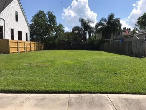 1910 Karl St, Arabi, LA 70032-1721