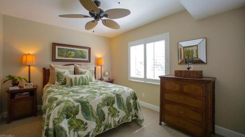 26427 Hickory Blvd, Bonita Springs FL 34134-8201 exterior