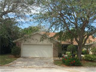 6594 Ilex Cir, Naples FL  34109-8813 exterior
