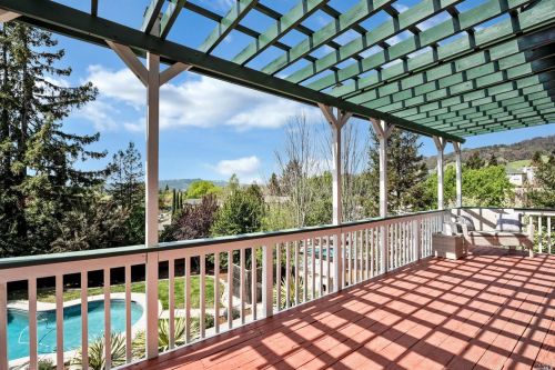 5743 Owls Nest Dr, Santa Rosa CA  95409-4350 exterior