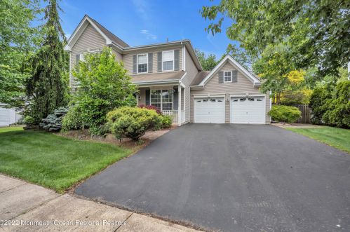 414 Ironwood Ln, Morganville, NJ 07751-4071
