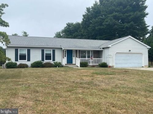 10 Hunter Dr, Newfield, NJ 08344-9520