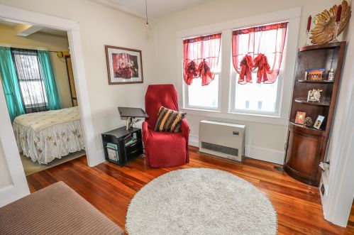 15 Fairview Ave, Nashua NH 03060-4105 exterior