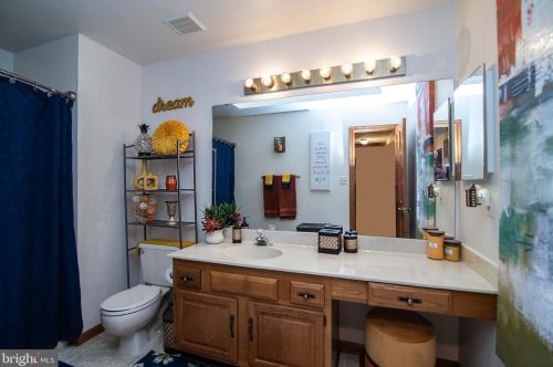 6104 Fox Point Rd, Fredericksburg VA  22407-8330 exterior