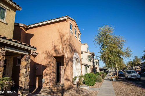 7752 Bonitos Dr, Phoenix AZ  85035-5076 exterior