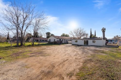 734 Massachusetts Ave, Beaumont CA  92223-2535 exterior