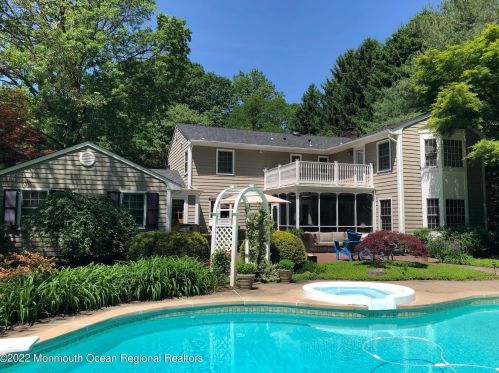 72 Kingfisher Dr, Middletown, NJ 07748-2917
