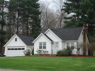 612 Schneiders Crossing Rd, Parral, OH 44622-6919