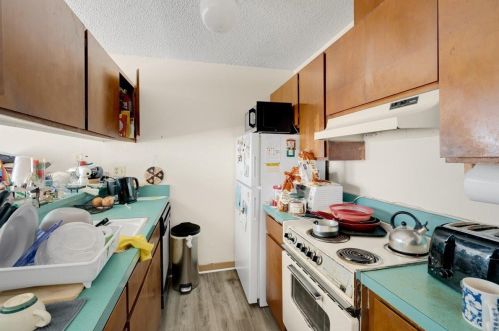 475 90 St, Daly City CA 94015-1657 exterior