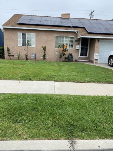 2629 219th Pl, Long Beach, CA 90810-1720