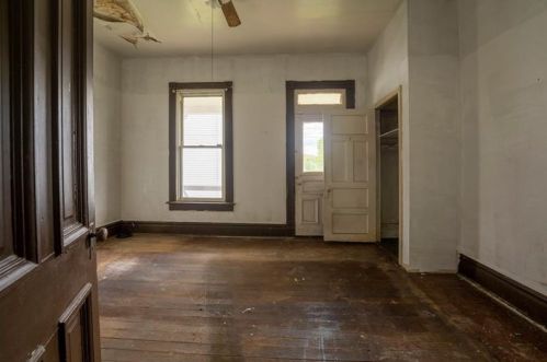 225 Station St, Mc Donald PA  15057-1137 exterior