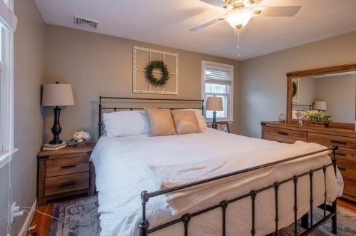 3 Madison Ave, Peabody MA 01960-2121 exterior