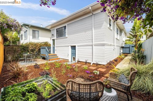 409 45th St, Oakland CA  94609-2124 exterior