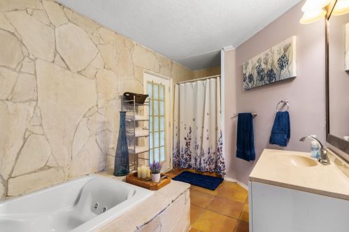 709 Dorchester St, Fort Pierce FL  34983-8762 exterior