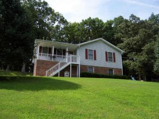 5574 Pinewood Rd, Franklin, TN 37064-9207