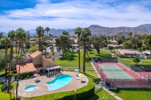 35526 Feliz Ct, Rancho Mirage CA  92270-1233 exterior