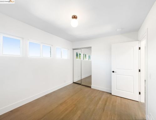 1451 Crestwood Dr, San Bruno CA  94066-1907 exterior