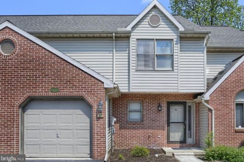 41 River Bend Park, Lancaster PA  17602-1282 exterior