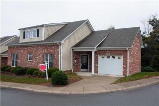 211 Med Park Dr, Clarksville, TN 37043-6310