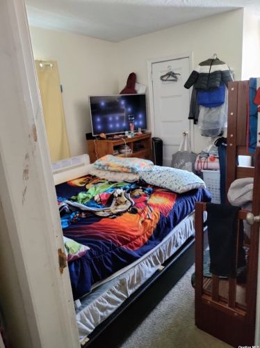 6918 Beach Channel Dr, Far Rockaway NY  11692-1020 exterior