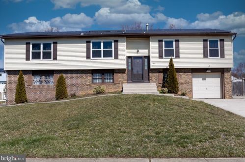 4 Nashua Dr, Erial NJ  08081-3040 exterior