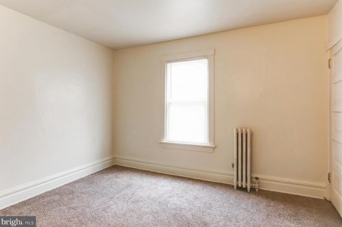 2346 Ellerslie St, Harrisburg PA 17104-2127 exterior