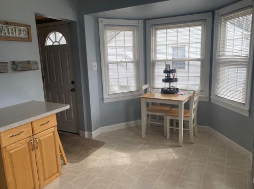 3953 57, Milwaukee WI 53220-2636 exterior