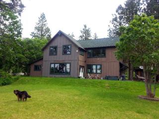 2020 State Rd, Mosier OR  97040-9781 exterior