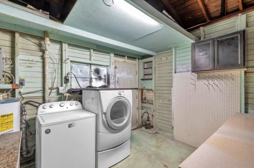 5461 43rd Ter, Saint Petersburg FL  33714-3624 exterior