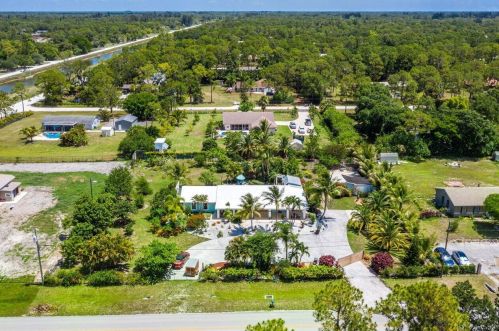 12935 Persimmon Blvd, West Palm Beach, FL 33411-8977