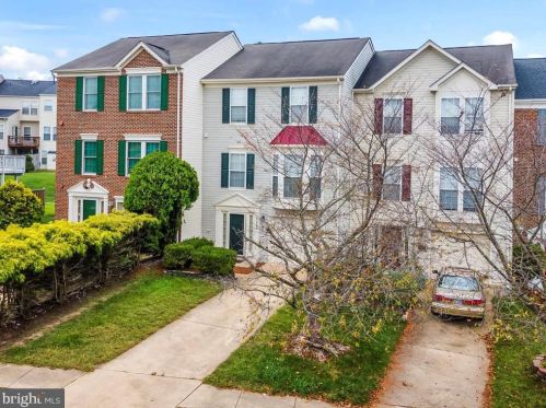 11740 Batley Pl, Woodbridge VA  22192-8403 exterior