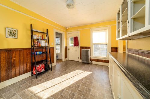 26 Albin St, Concord NH  03301-4536 exterior