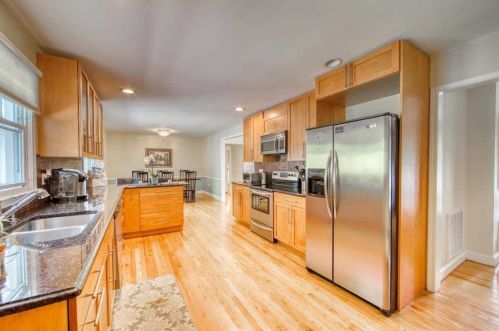 21 Mount Hope Rd, Mahopac NY  10541-1642 exterior