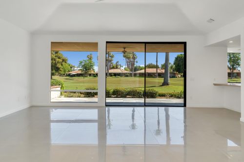 42 Majorca Dr, Rancho Mirage CA  92270-3823 exterior