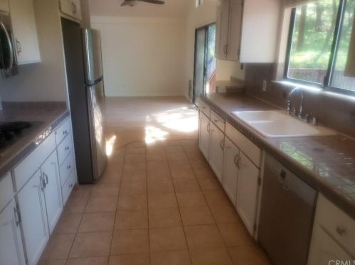 18670 Maple Leaf Ct, Middletown CA  95467-8528 exterior