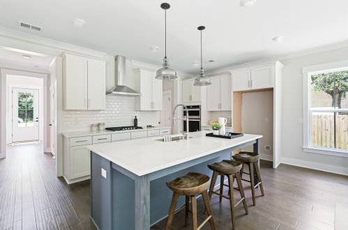 1872 Rifle Range Rd, Mount Pleasant SC  29464-9437 exterior