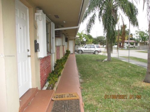 1504 24th Ave, Hollywood, FL 33020-3063