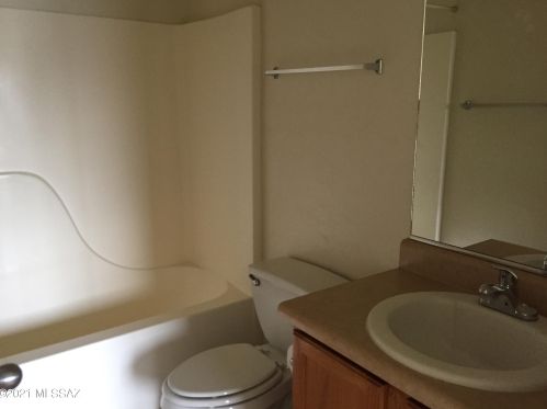 208 Yavapai Rd, Tucson, AZ 85705-3650