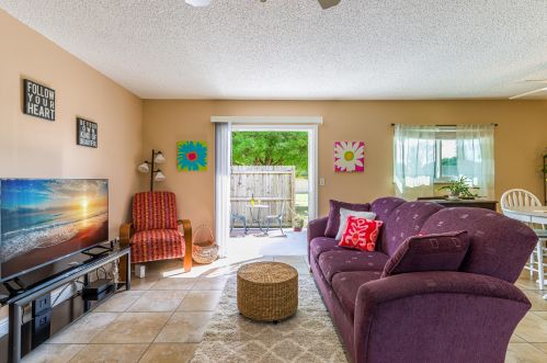 701 Cabot St, Fort Pierce, FL 34983-8316