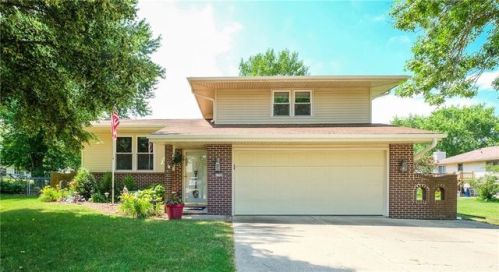 7708 Prairie Ave, Des Moines, IA 50322-2539
