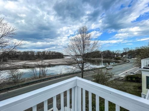 188 Furnace Brk Pkwy, Quincy MA  02169-2274 exterior