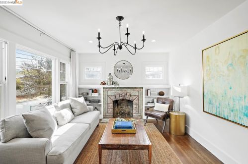 3059 Delaware St, Oakland CA  94602-3219 exterior