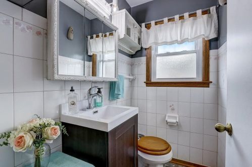 1226 104, Milwaukee WI 53214-3928 exterior