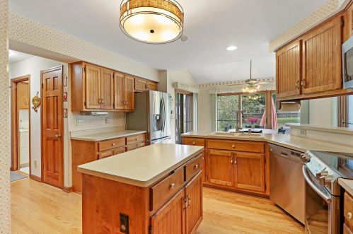 1480 39 Ave, Kenosha WI 53142-7134 exterior