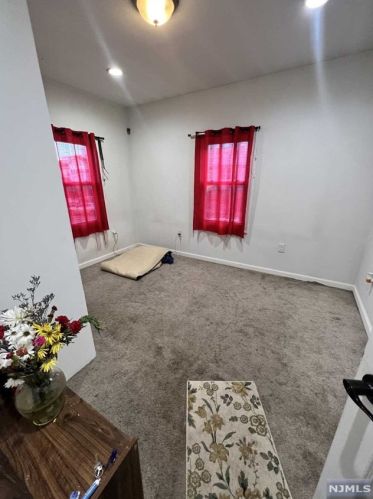 26 38 St, Irvington NJ 07111-1203 exterior