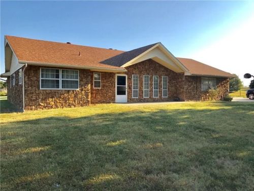 4 Weston Rd, Shawnee, OK 74804-9033
