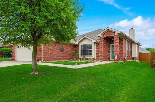 2612 Hilcroft Ave, Denton TX  76210-8019 exterior