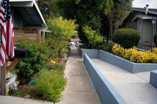 26713 Oak Crossing Rd, Santa Clarita, CA 91321-4956