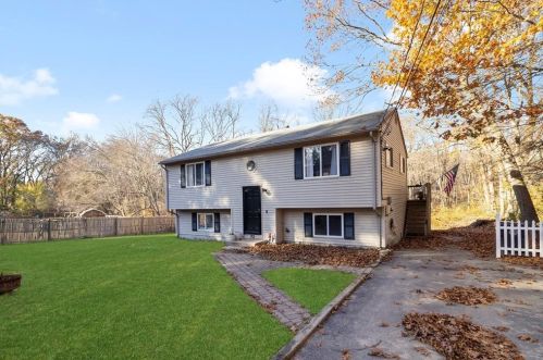 73 Tanner Ave, Warwick RI  02886-4510 exterior
