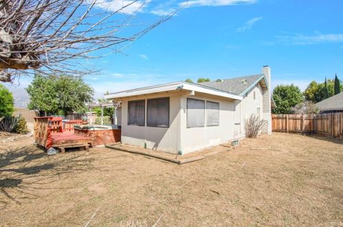 5334 Lilac St, San Bernardino CA  92407-2467 exterior
